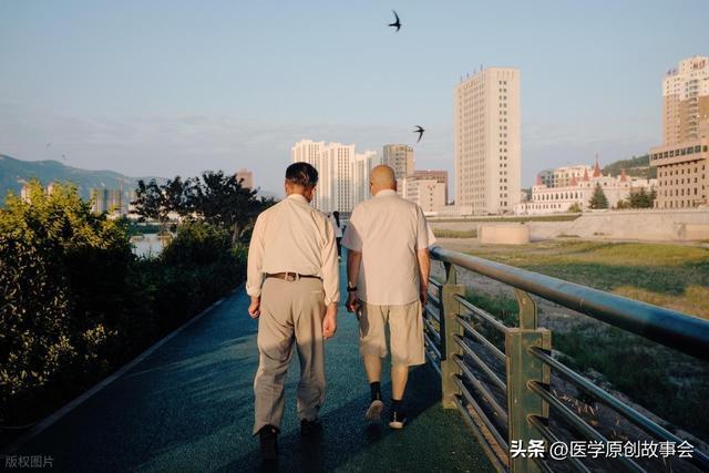 不去了！中国男篮官宣人员变动，3人无缘出征，世预赛14人名单藏着郭士强的小算盘